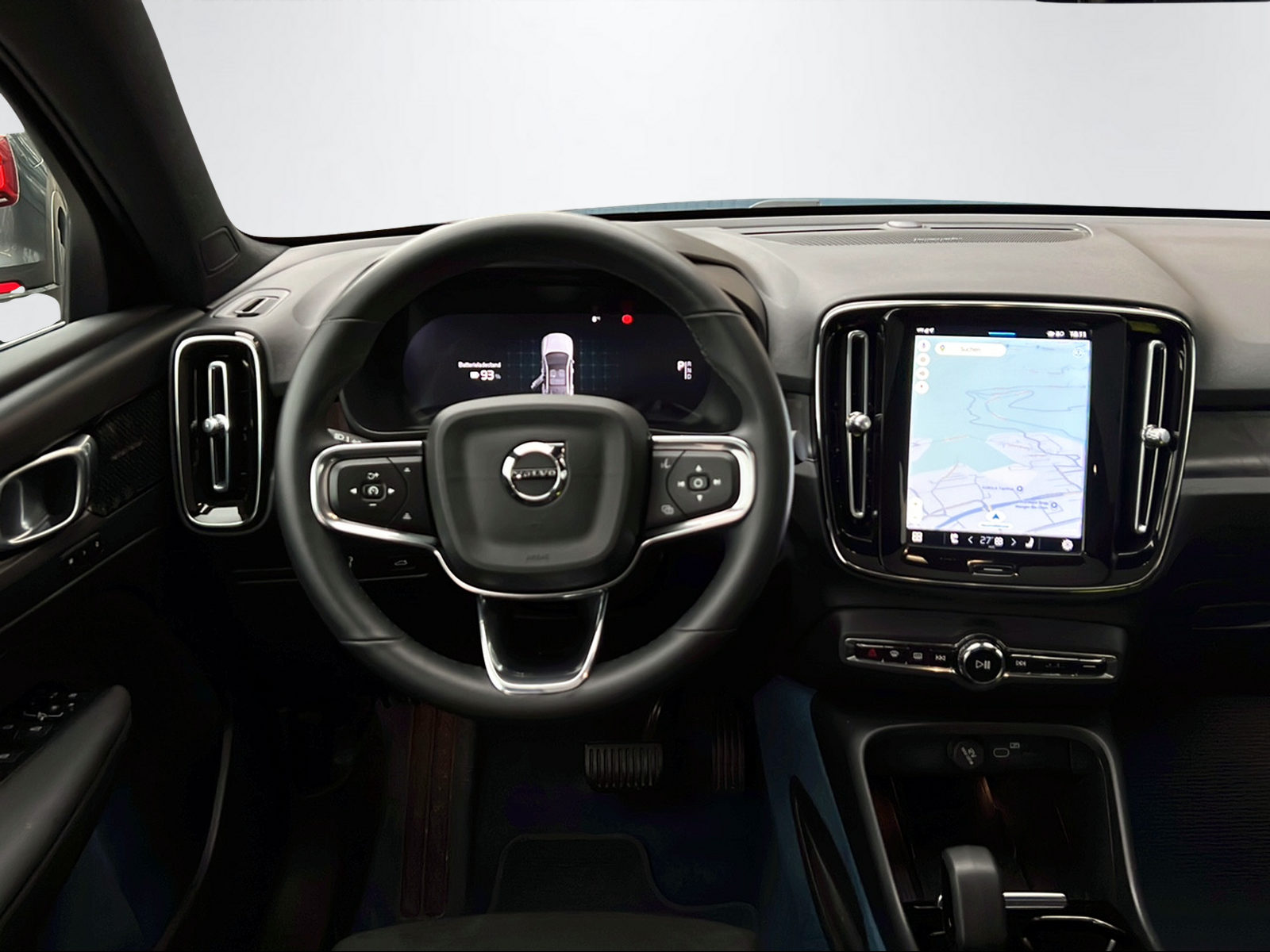 VOLVO C40 P8 Twin Recharge AWD-image-12