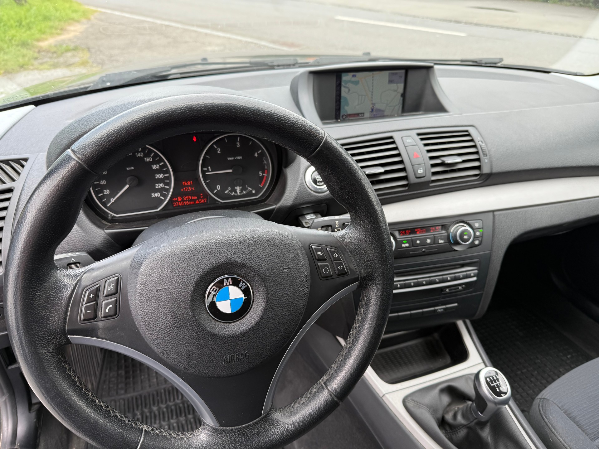 BMW 118d-image-10