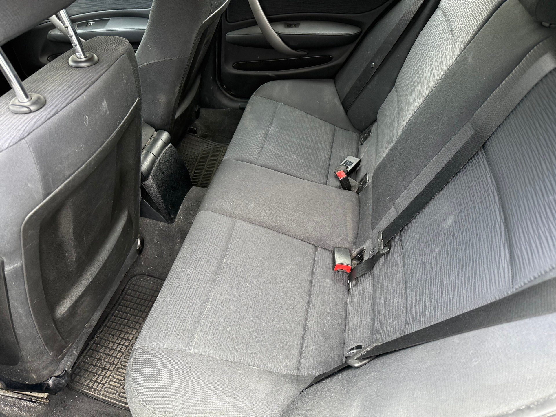 BMW 118d-image-12