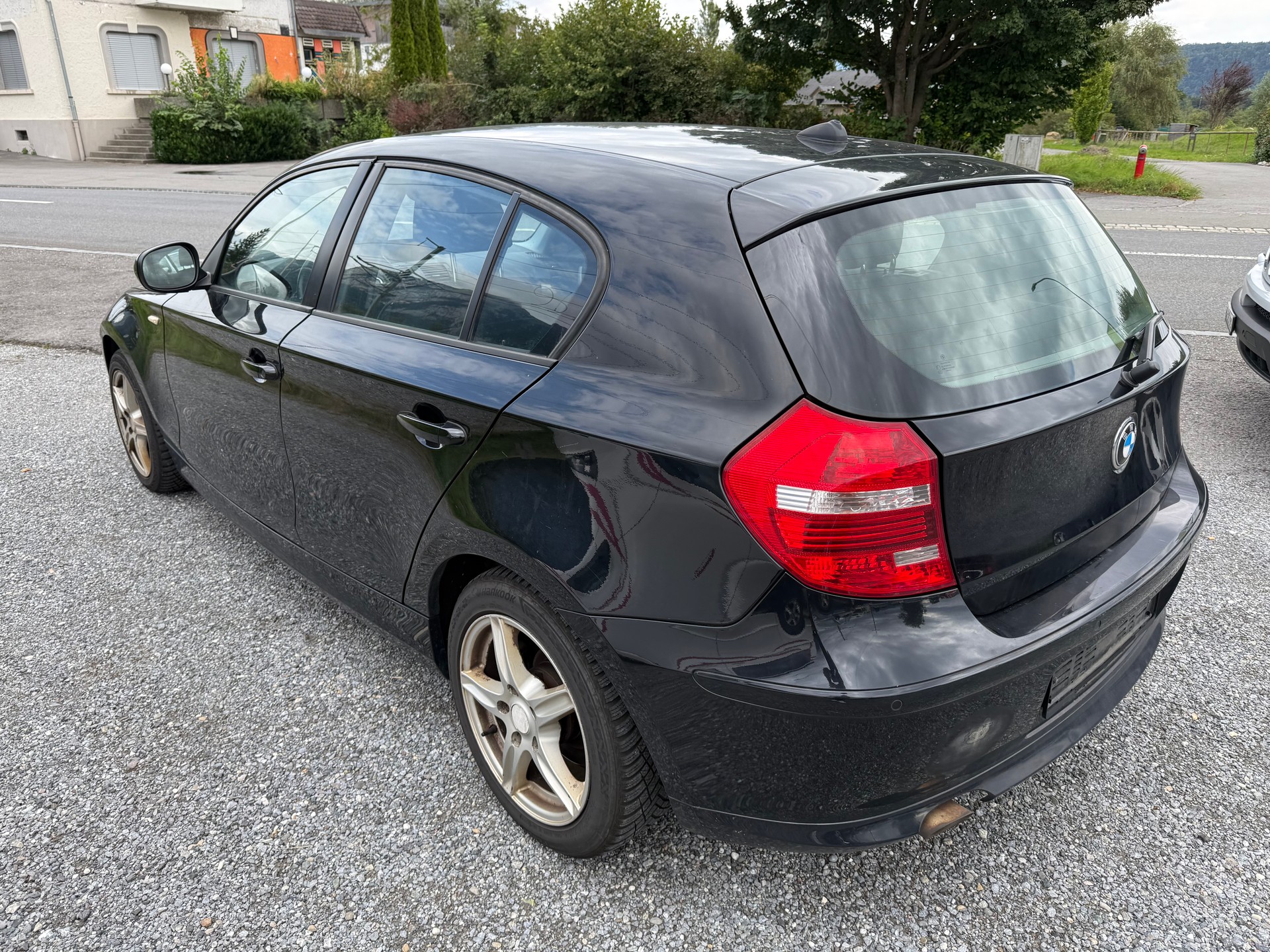 BMW 118d-image-2