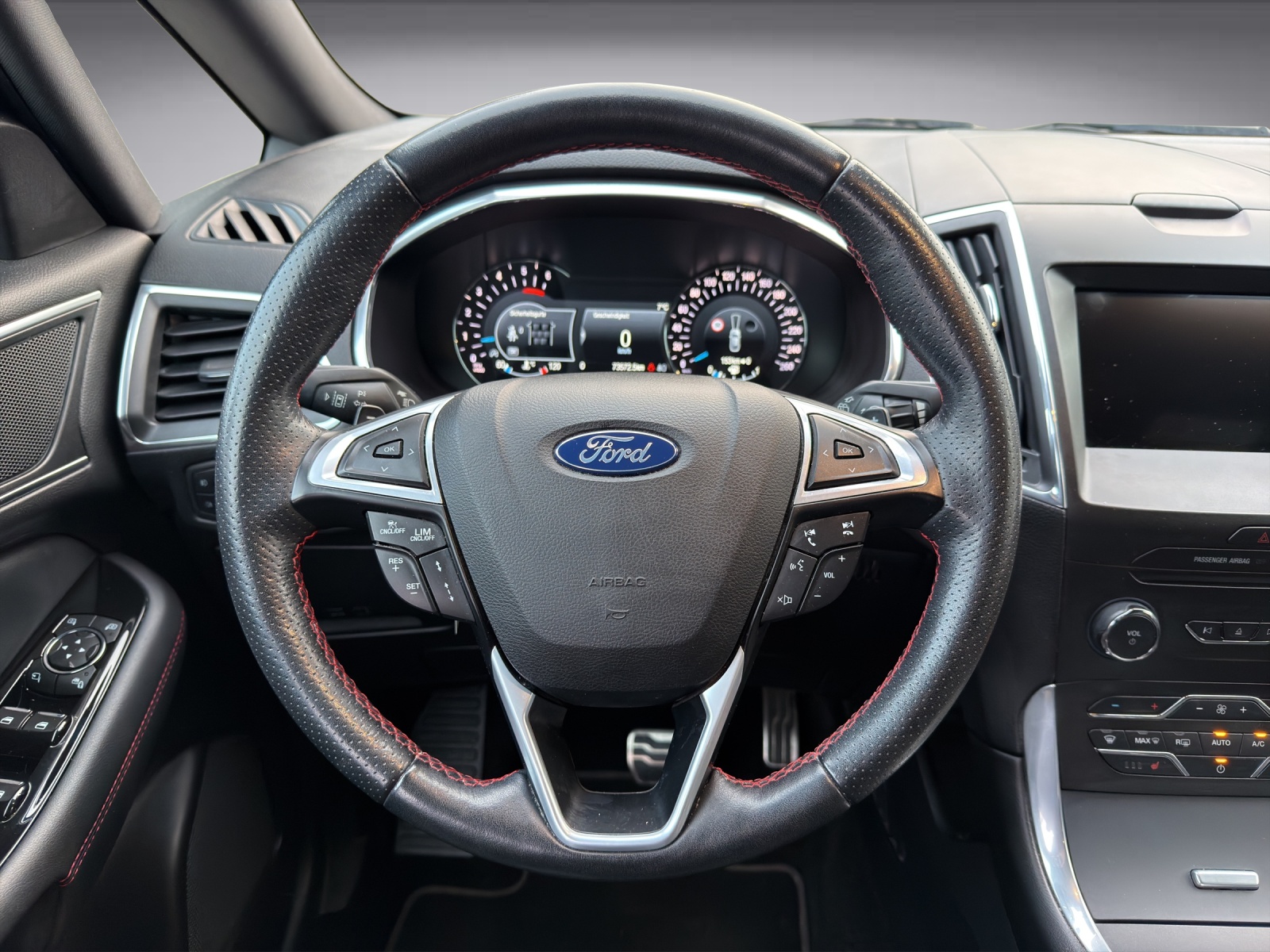 FORD S-Max 2.0 TDCi 190 ST-Line 4x4-image-10