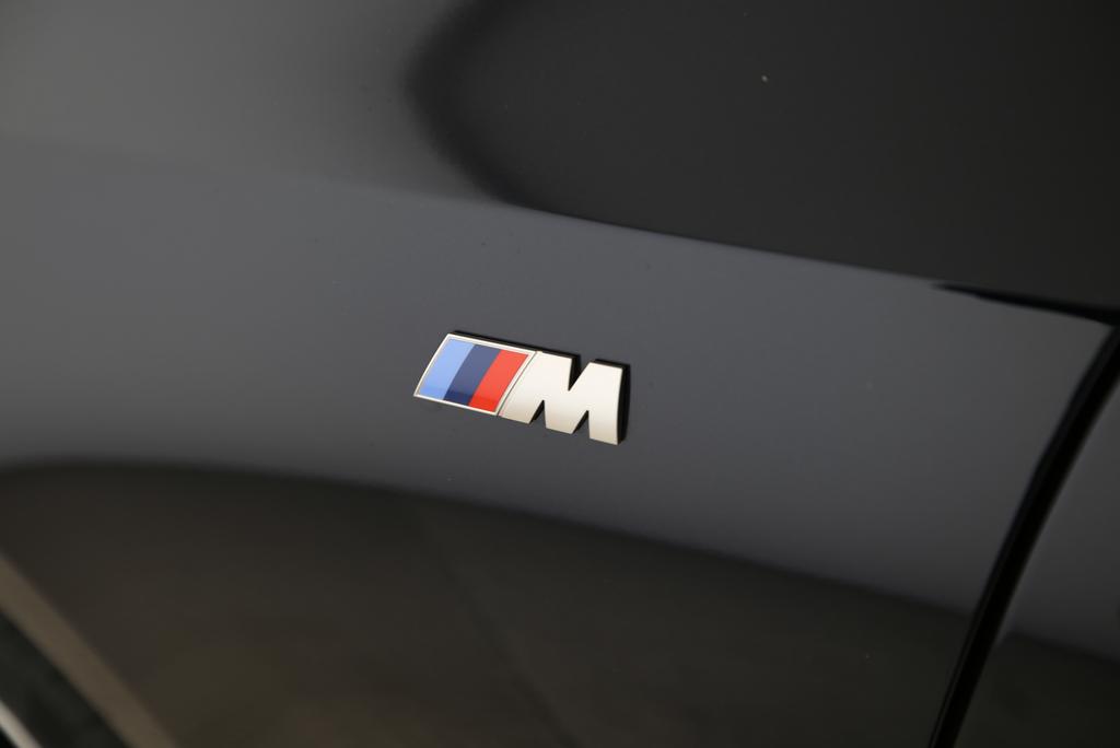 BMW 520d xDrive Touring-image-17