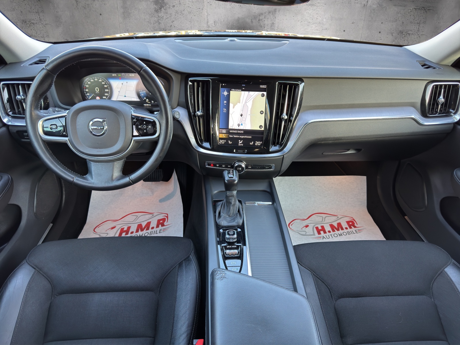 VOLVO V60 Cross Country D4 AWD Geartronic-image-8