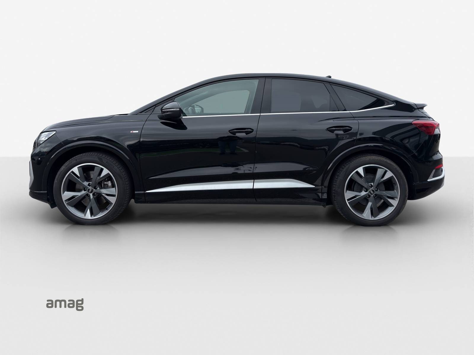 AUDI Q4 Sportback e-tron 40-image-1