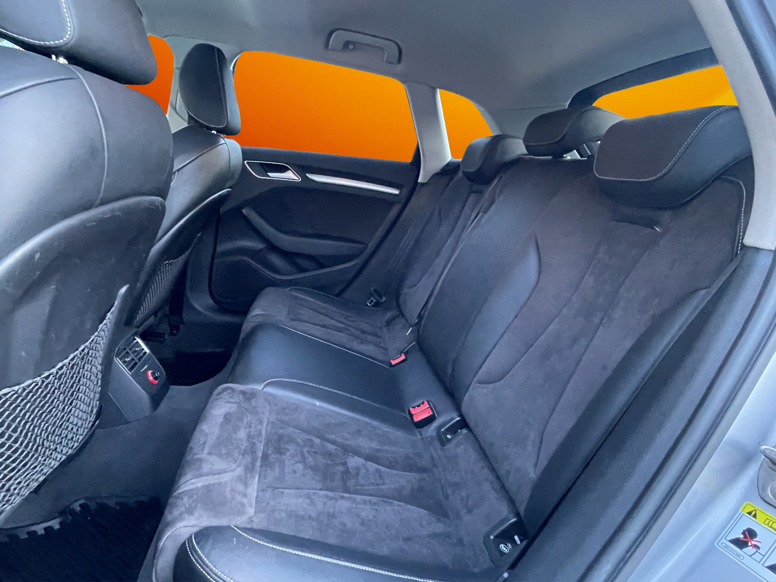 AUDI S3 Sportback 2.0 TFSI quattro S-tronic-image-11