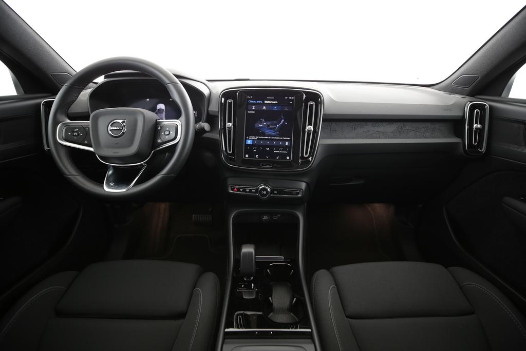 VOLVO C40 P6 Recharge Core-image-4