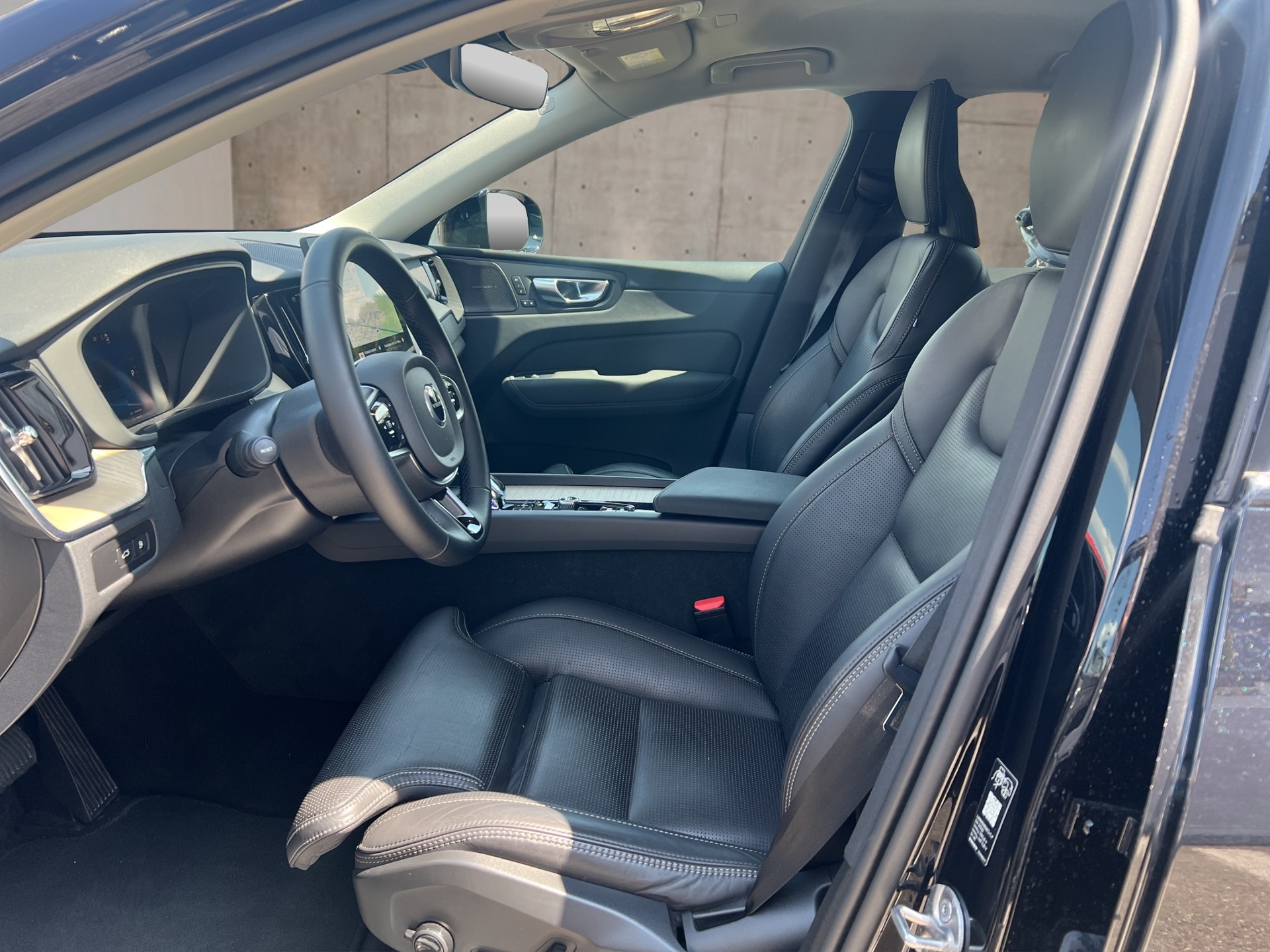 VOLVO XC60 2.0 T8 TE Plus Dark eAWD-image-10