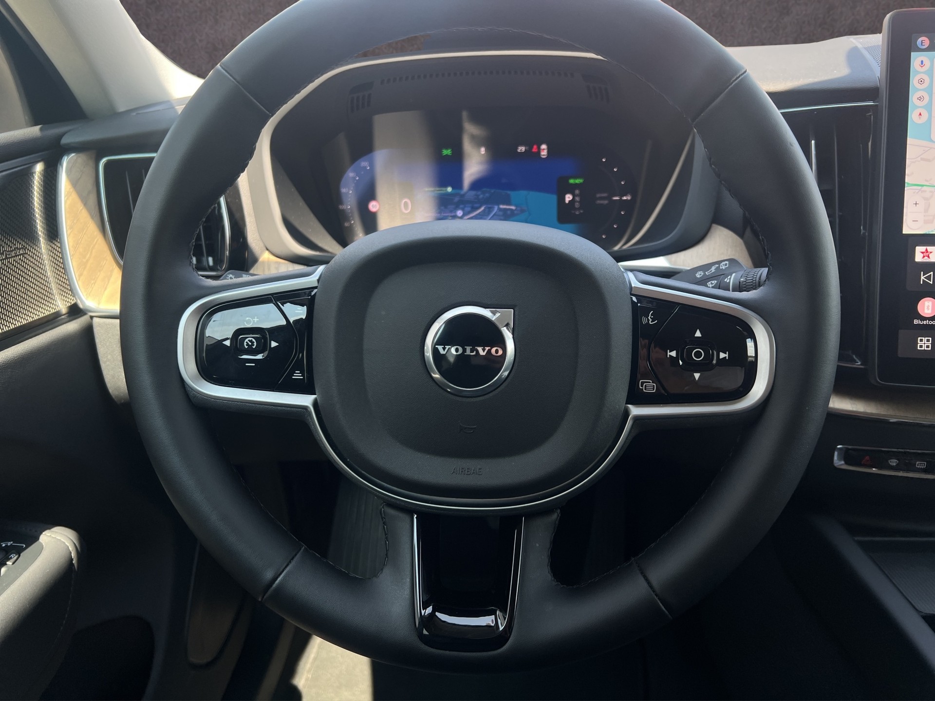 VOLVO XC60 2.0 T8 TE Plus Dark eAWD-image-12