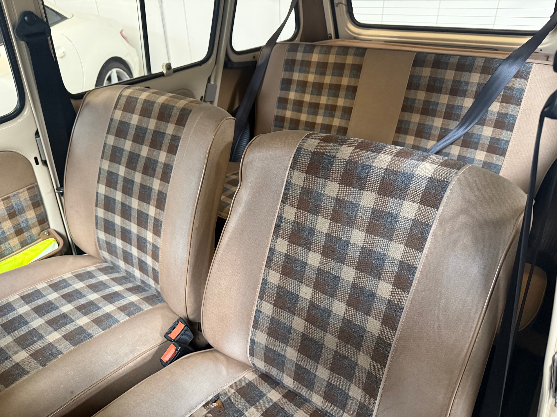 RENAULT R4 1100 GTL-image-15