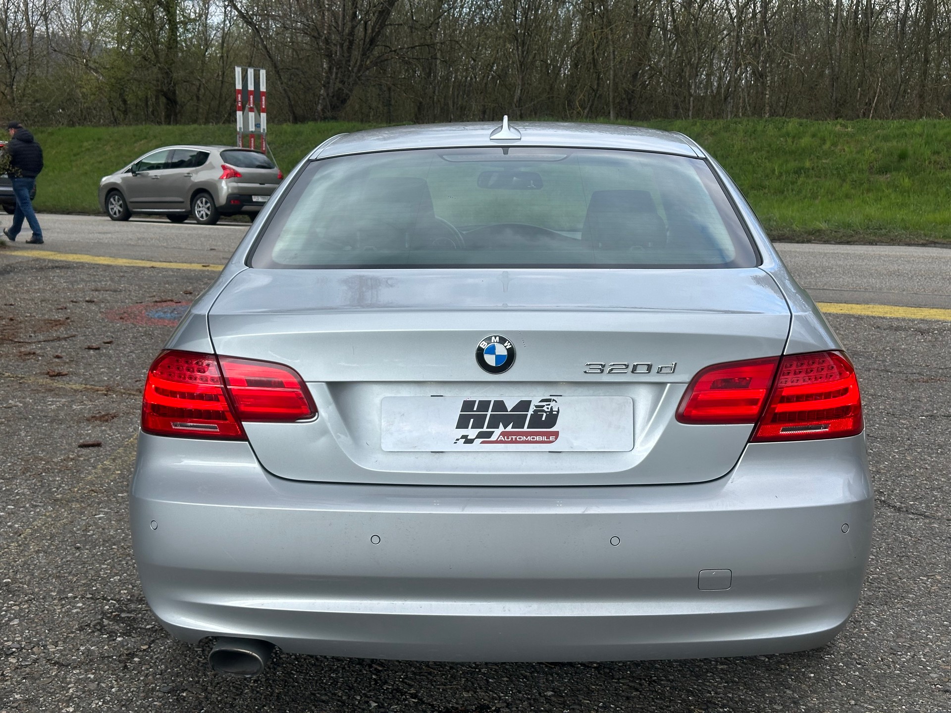 BMW 320d Coupé Steptronic-image-4