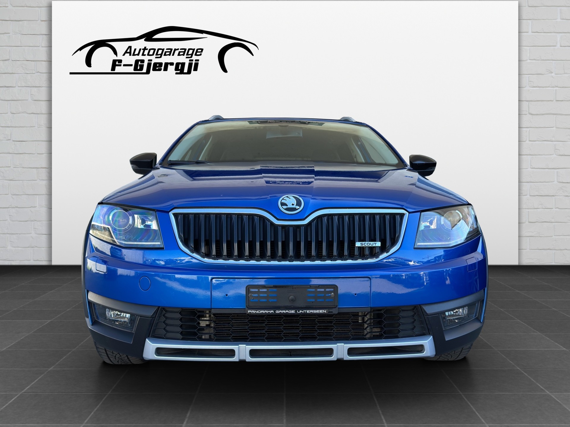SKODA Octavia Combi 2.0 TDI Scout 4x4 DSG-showroom-element-2