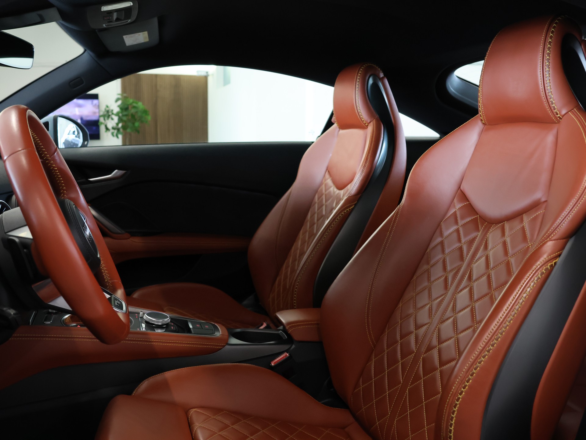 AUDI TT Coupé 45 TFSI 20 Years quattro S-tronic*TT 20 YEARS EDITION* *SPORTABGASSANLAGE* *BANG & OLUFSEN*-image-18