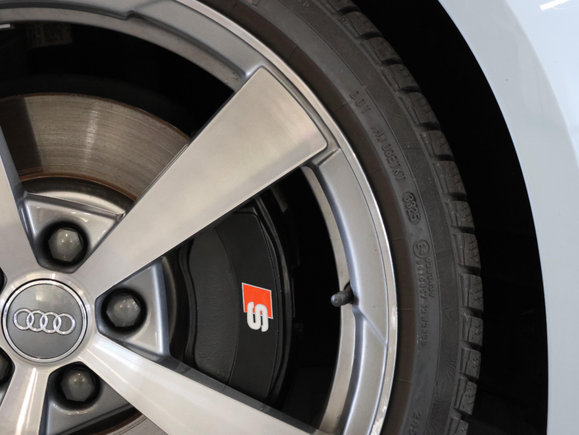 AUDI TT Coupé 45 TFSI 20 Years quattro S-tronic*TT 20 YEARS EDITION* *SPORTABGASSANLAGE* *BANG & OLUFSEN*-image-15