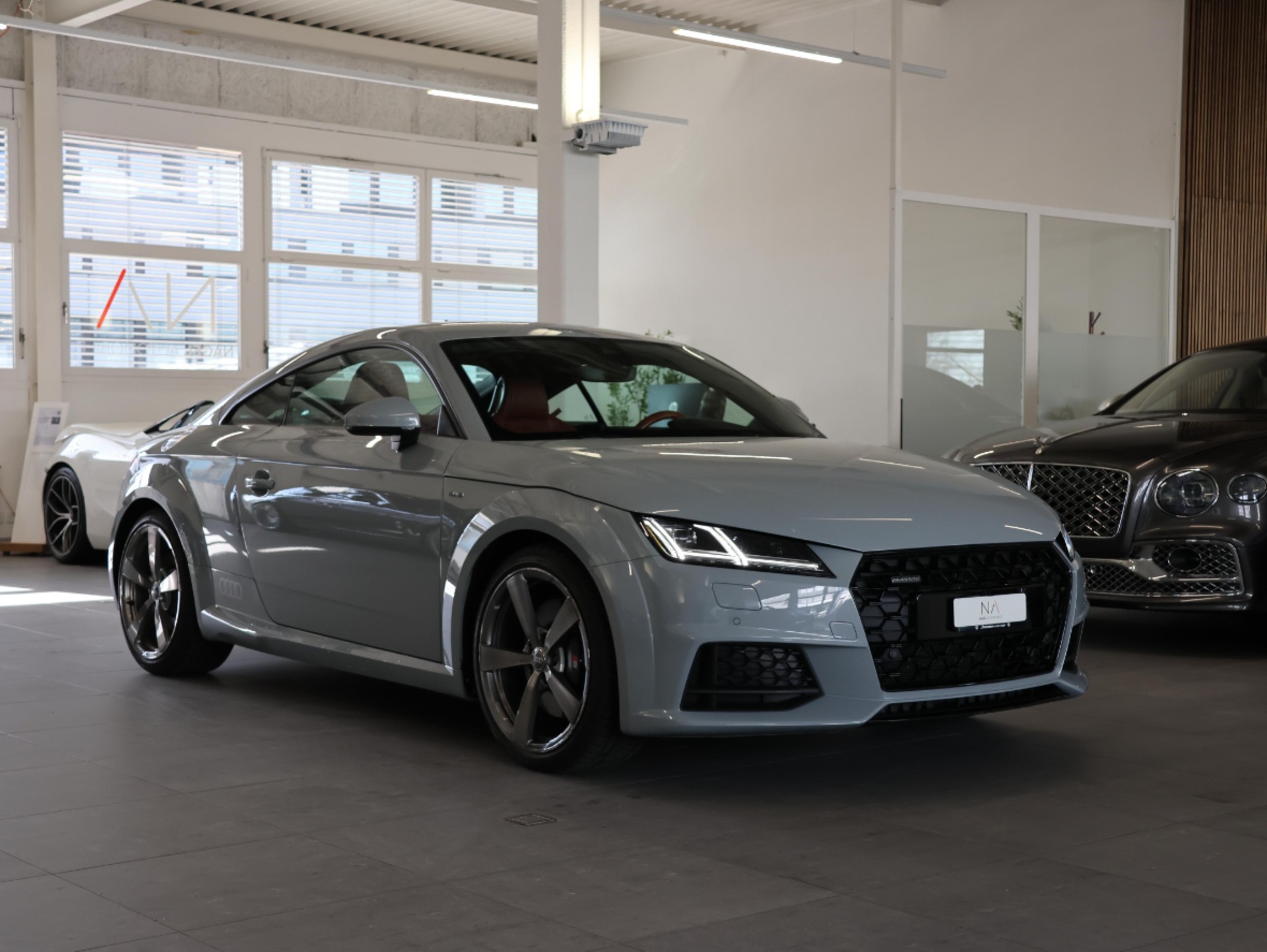 AUDI TT Coupé 45 TFSI 20 Years quattro S-tronic*TT 20 YEARS EDITION* *SPORTABGASSANLAGE* *BANG & OLUFSEN*-image-1