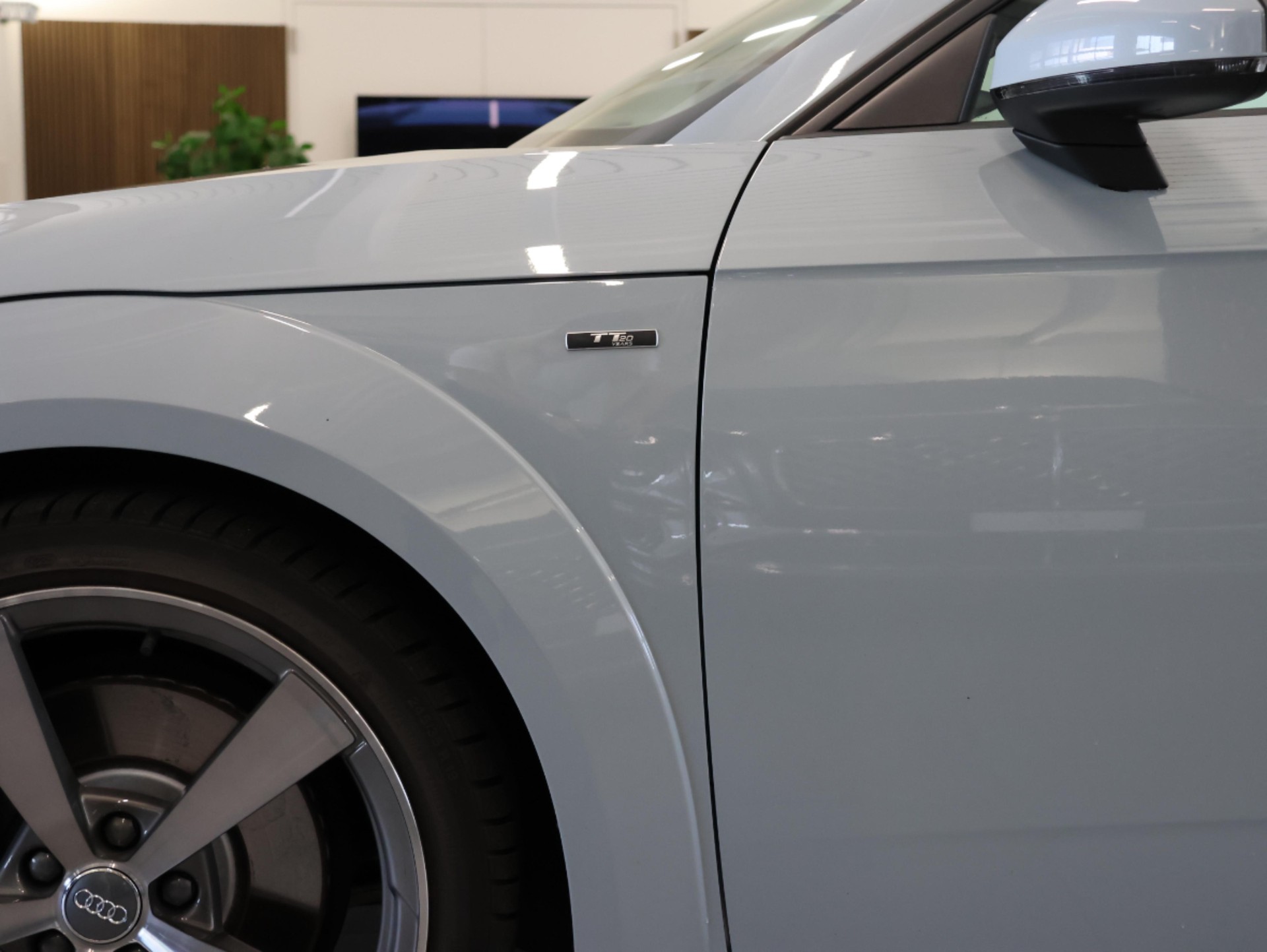 AUDI TT Coupé 45 TFSI 20 Years quattro S-tronic*TT 20 YEARS EDITION* *SPORTABGASSANLAGE* *BANG & OLUFSEN*-image-13