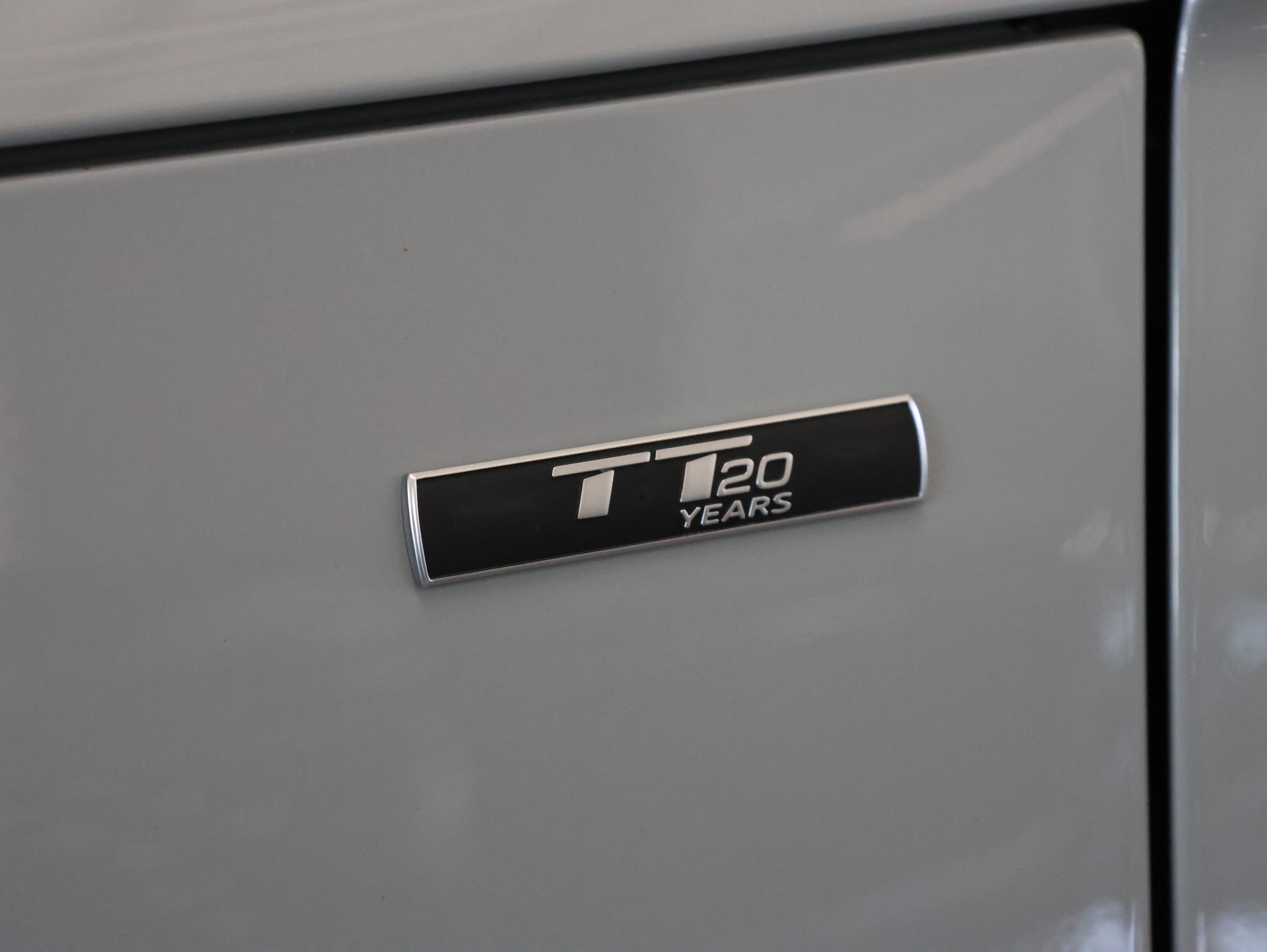 AUDI TT Coupé 45 TFSI 20 Years quattro S-tronic*TT 20 YEARS EDITION* *SPORTABGASSANLAGE* *BANG & OLUFSEN*-image-14