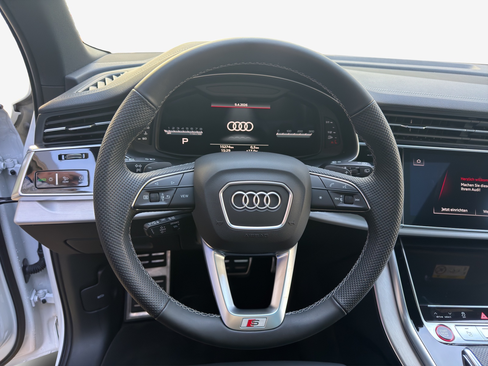 AUDI SQ7 TFSI quattro tiptronic-image-9
