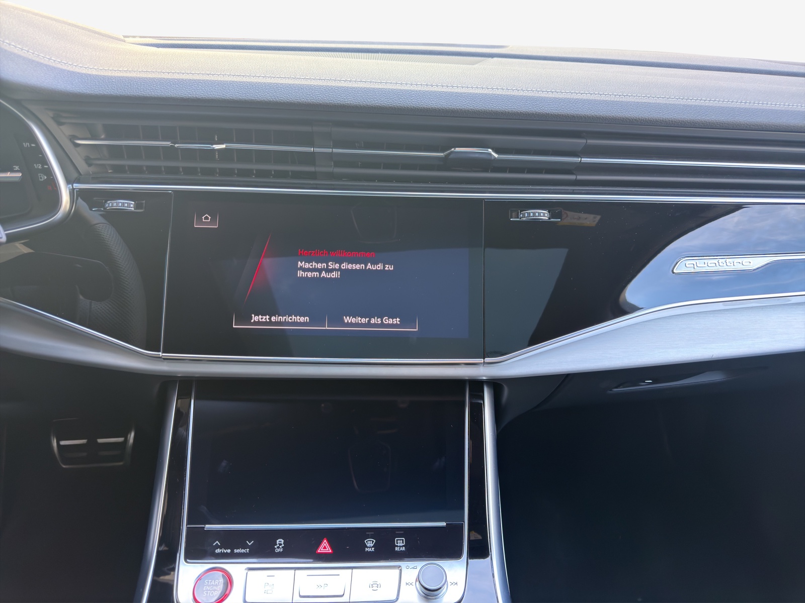 AUDI SQ7 TFSI quattro tiptronic-image-10