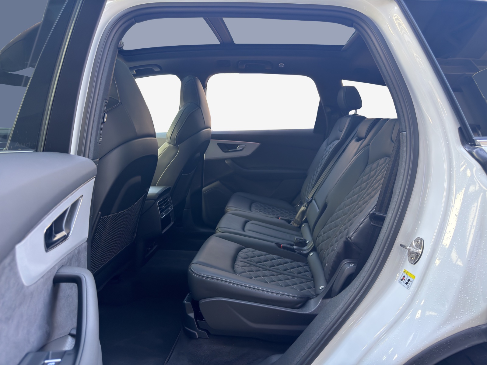 AUDI SQ7 TFSI quattro tiptronic-image-11