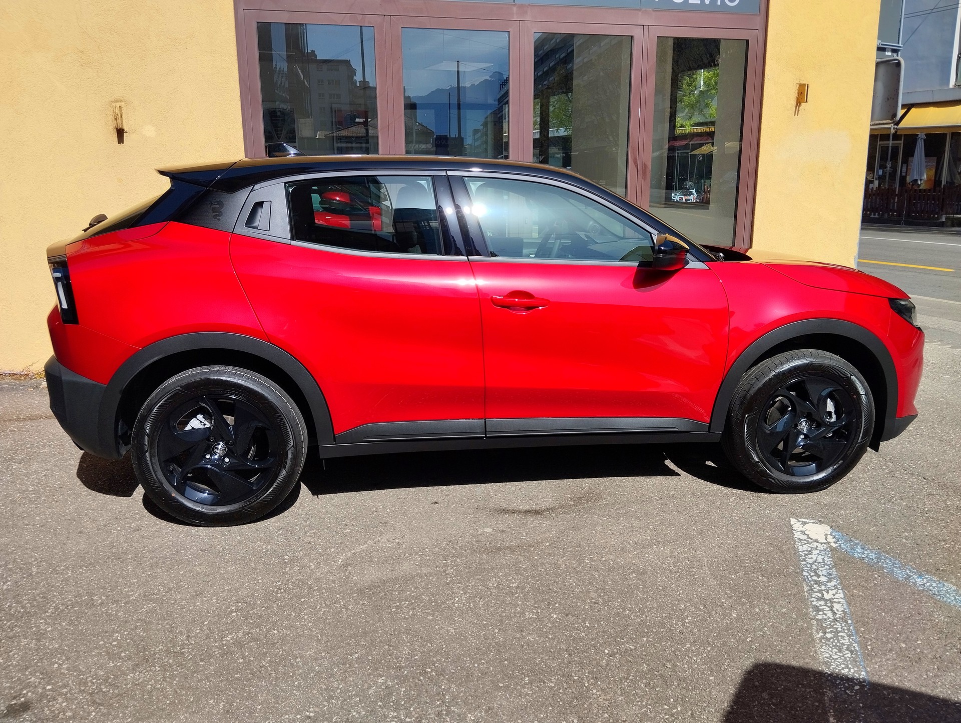 ALFA ROMEO Junior 1.2 48V Hybrid Junior-image-4