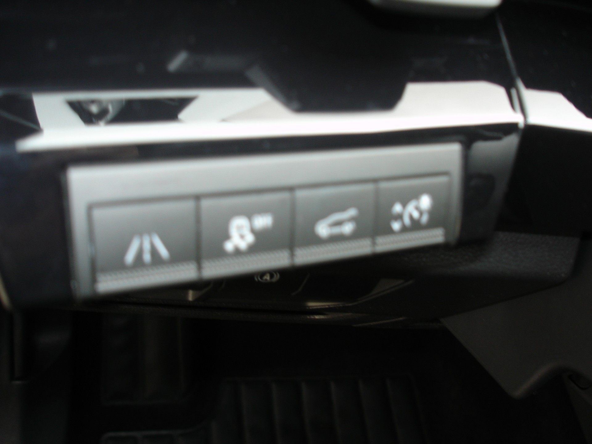 RENAULT Austral 1.2 HEV 200 Techno A-image-13