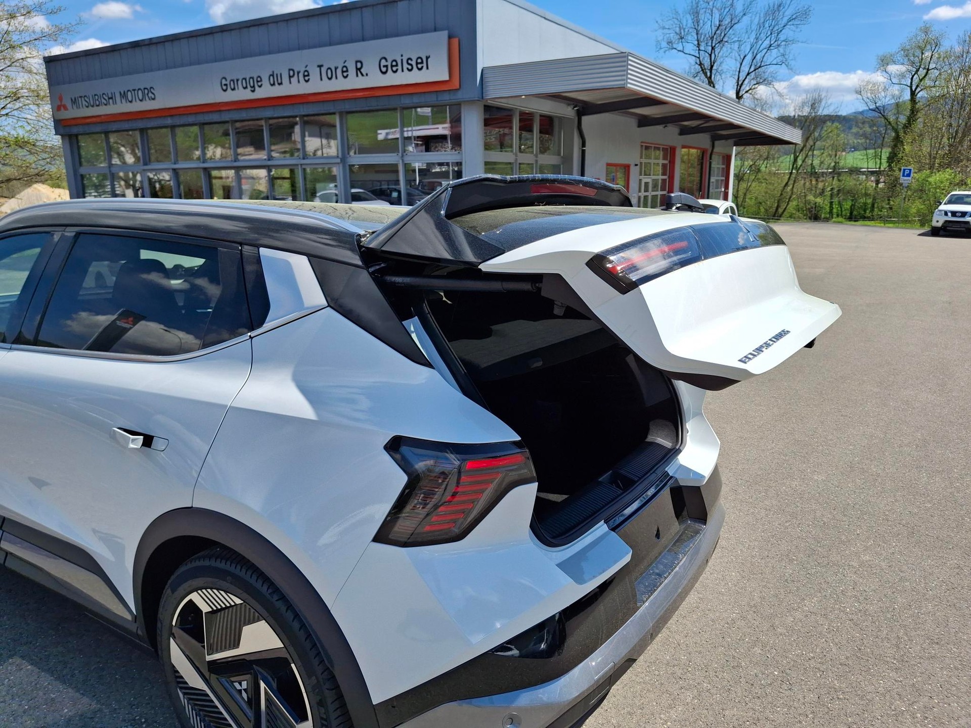 MITSUBISHI Eclipse Cross BEV 87kWh Intense+-image-6