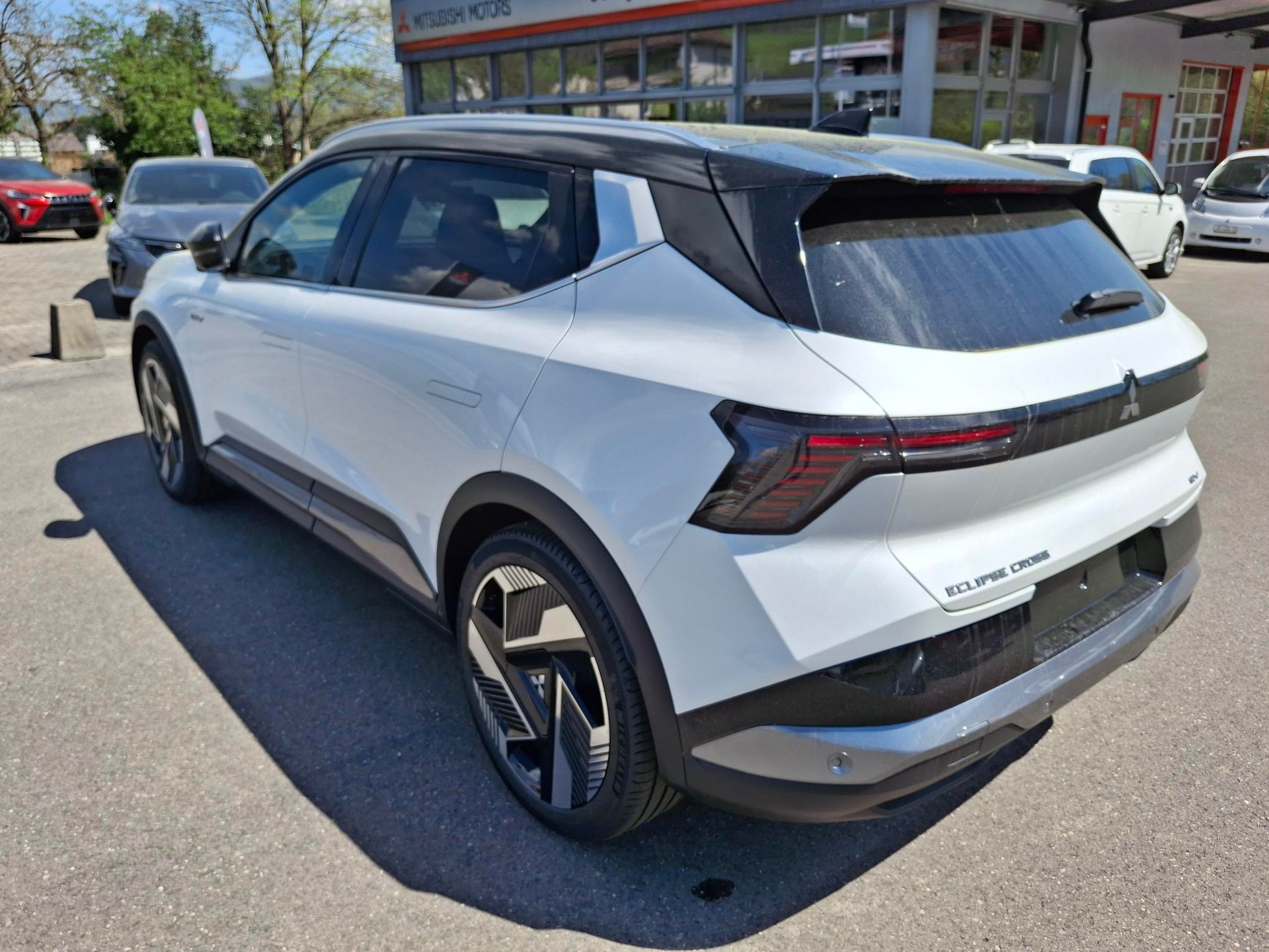 MITSUBISHI Eclipse Cross BEV 87kWh Intense+-image-4
