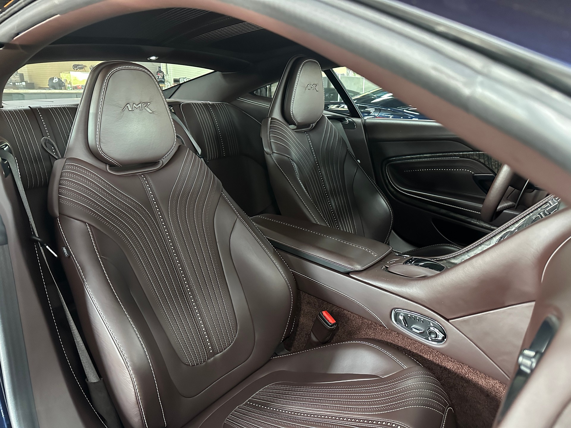ASTON MARTIN DB11 V12 Touchtronic 3 AMR-image-15