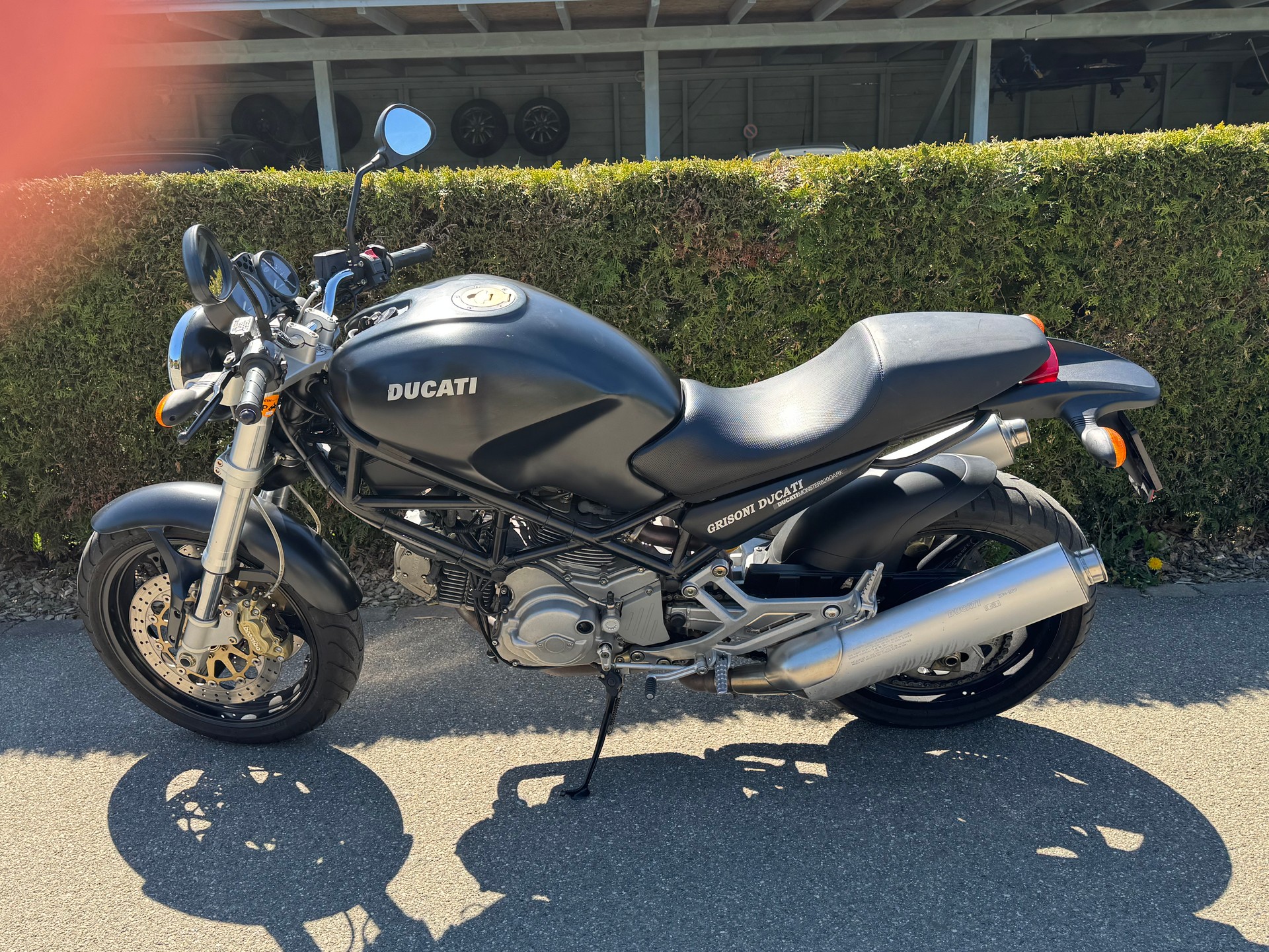 DUCATI Monster 620 i.e.Dark-image-1