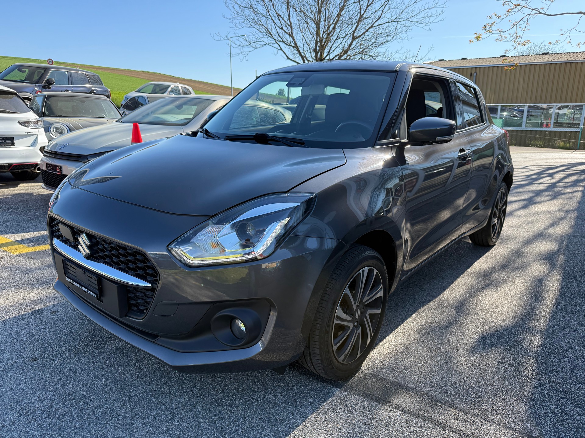 SUZUKI Swift 1.2 Compact Top 4x4 Hybrid-image-1