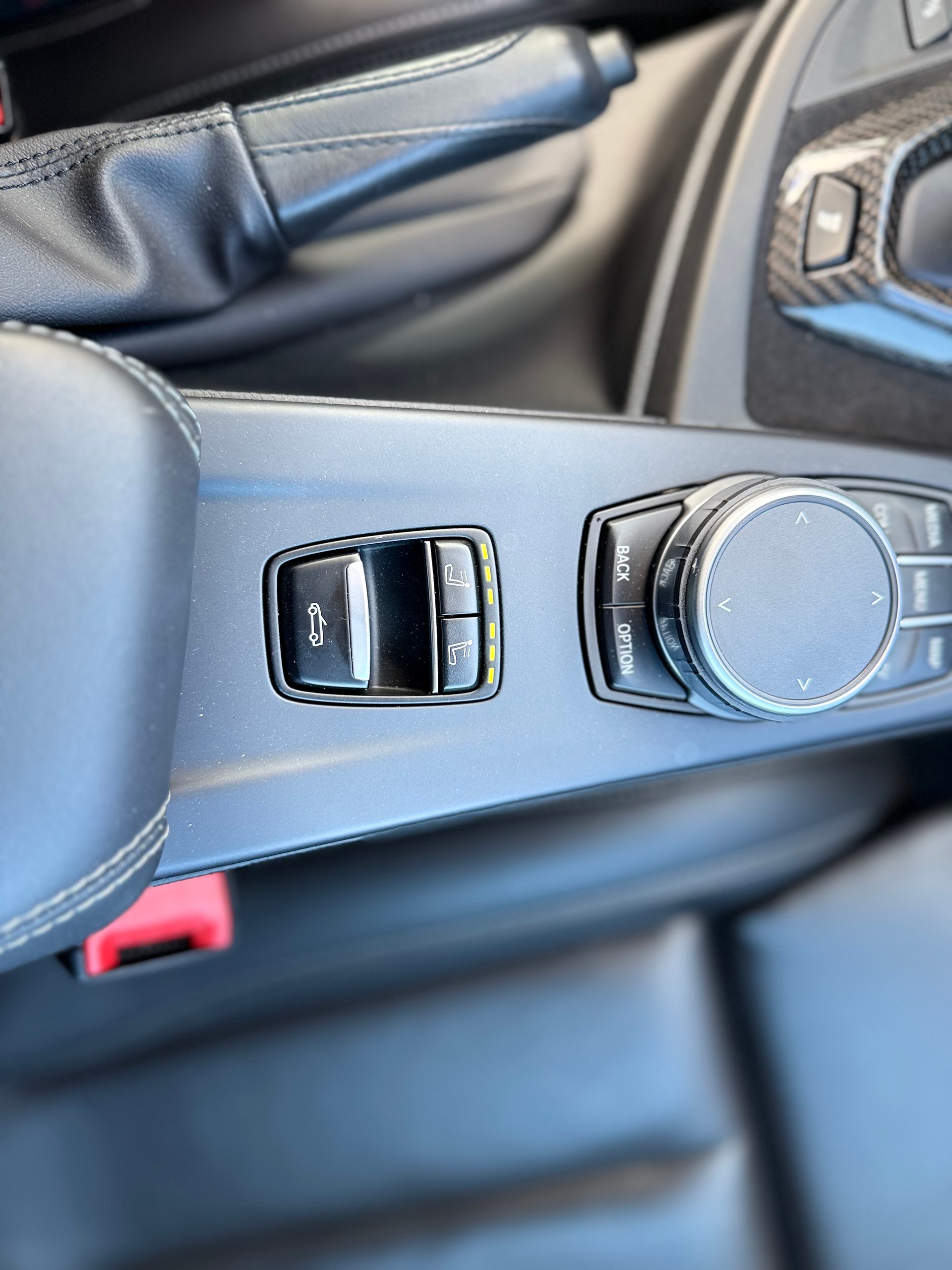 BMW M4 Cabriolet Drivelogic M Competition-image-21