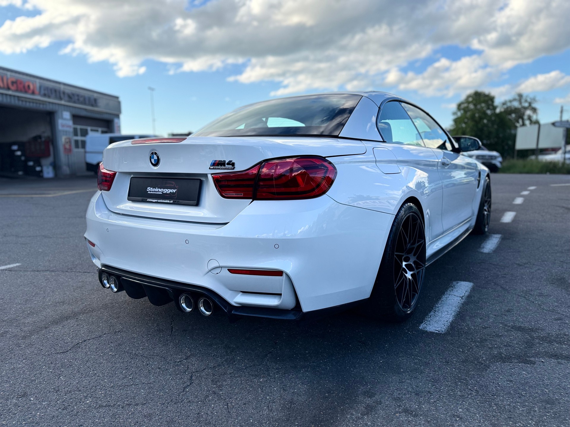 BMW M4 Cabriolet Drivelogic M Competition-image-10