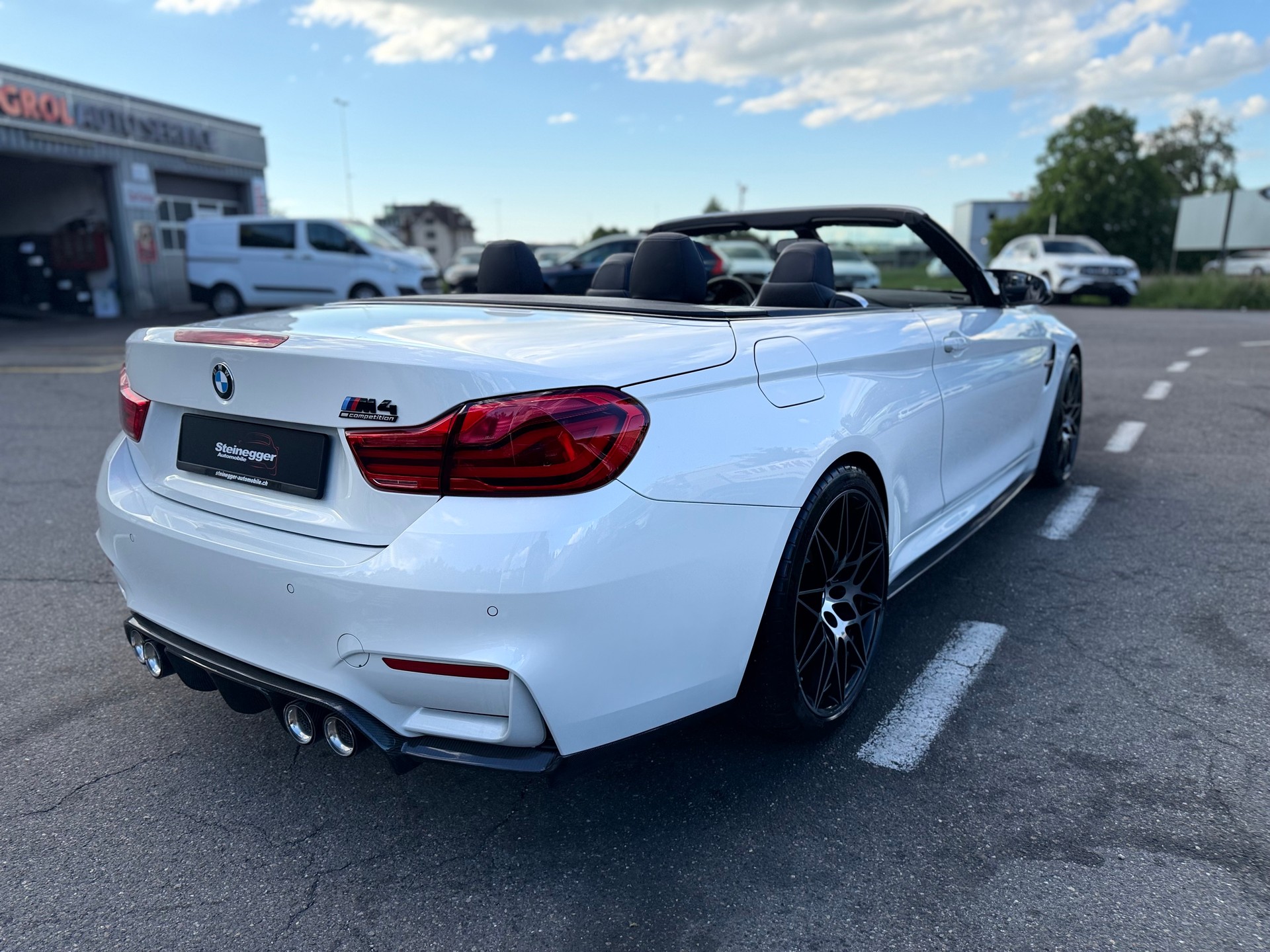 BMW M4 Cabriolet Drivelogic M Competition-image-17