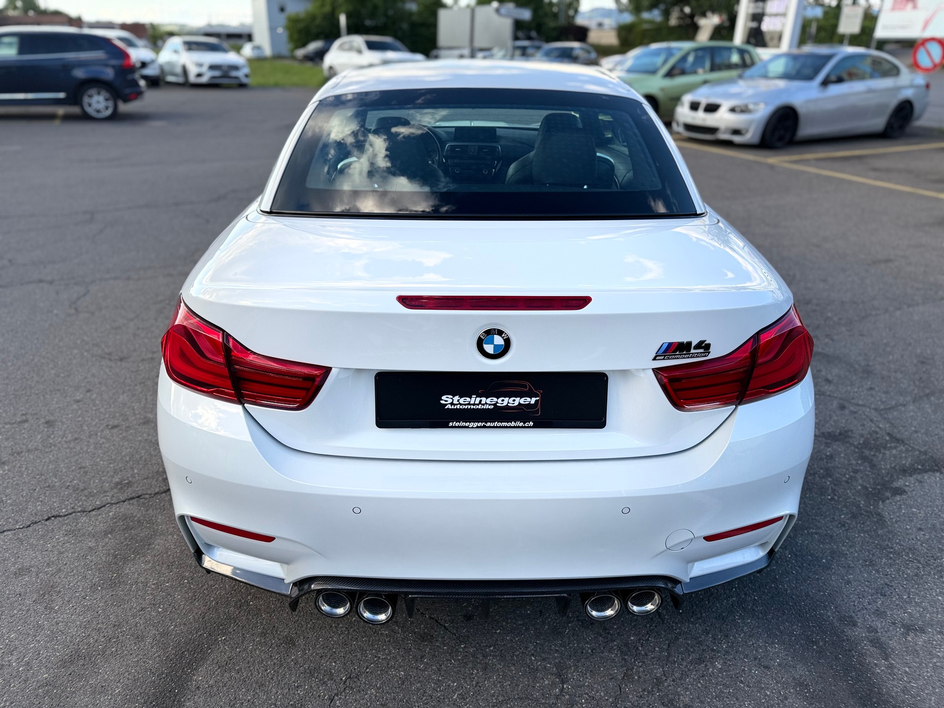 BMW M4 Cabriolet Drivelogic M Competition-image-8