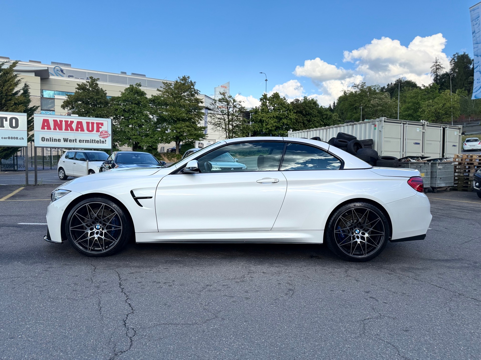 BMW M4 Cabriolet Drivelogic M Competition-image-6