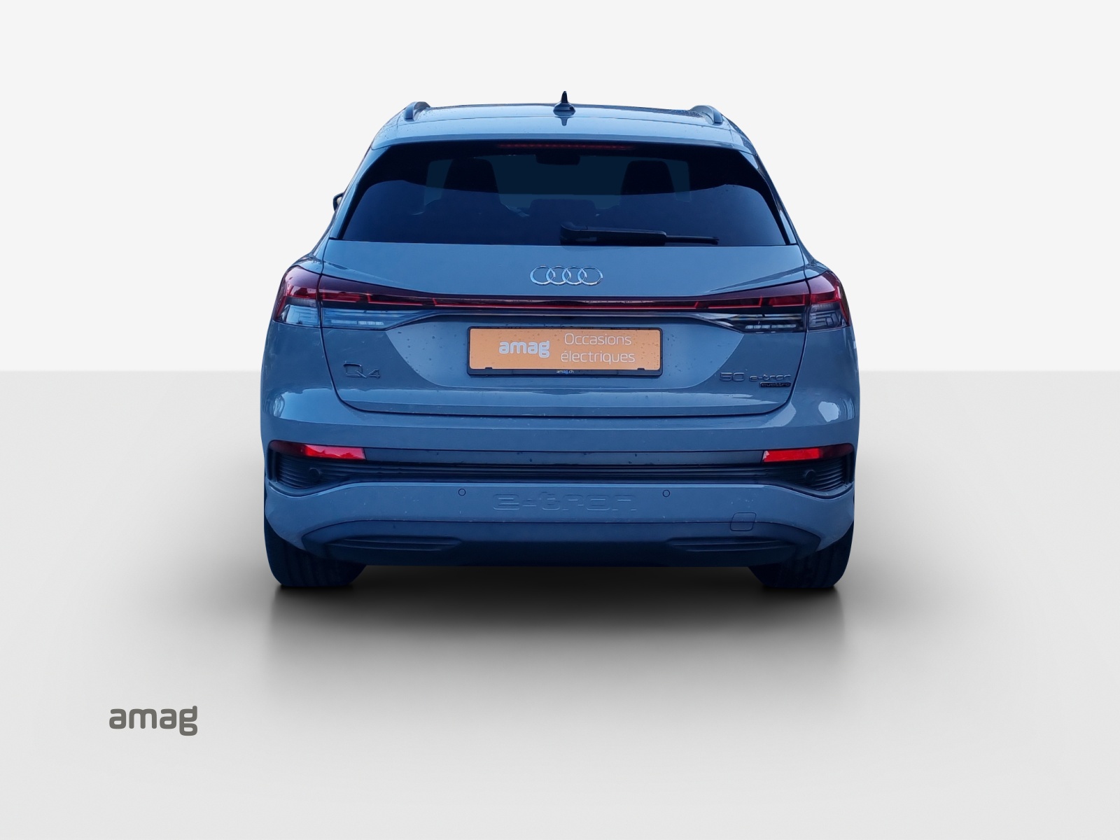 AUDI Q4 e-tron 50 quattro-image-4