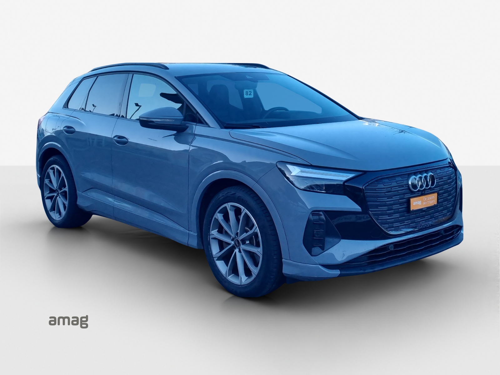 AUDI Q4 e-tron 50 quattro-image-6
