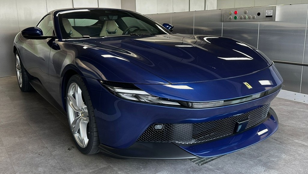 FERRARI AMALFI