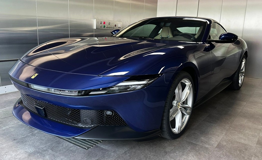 FERRARI AMALFI-image-1
