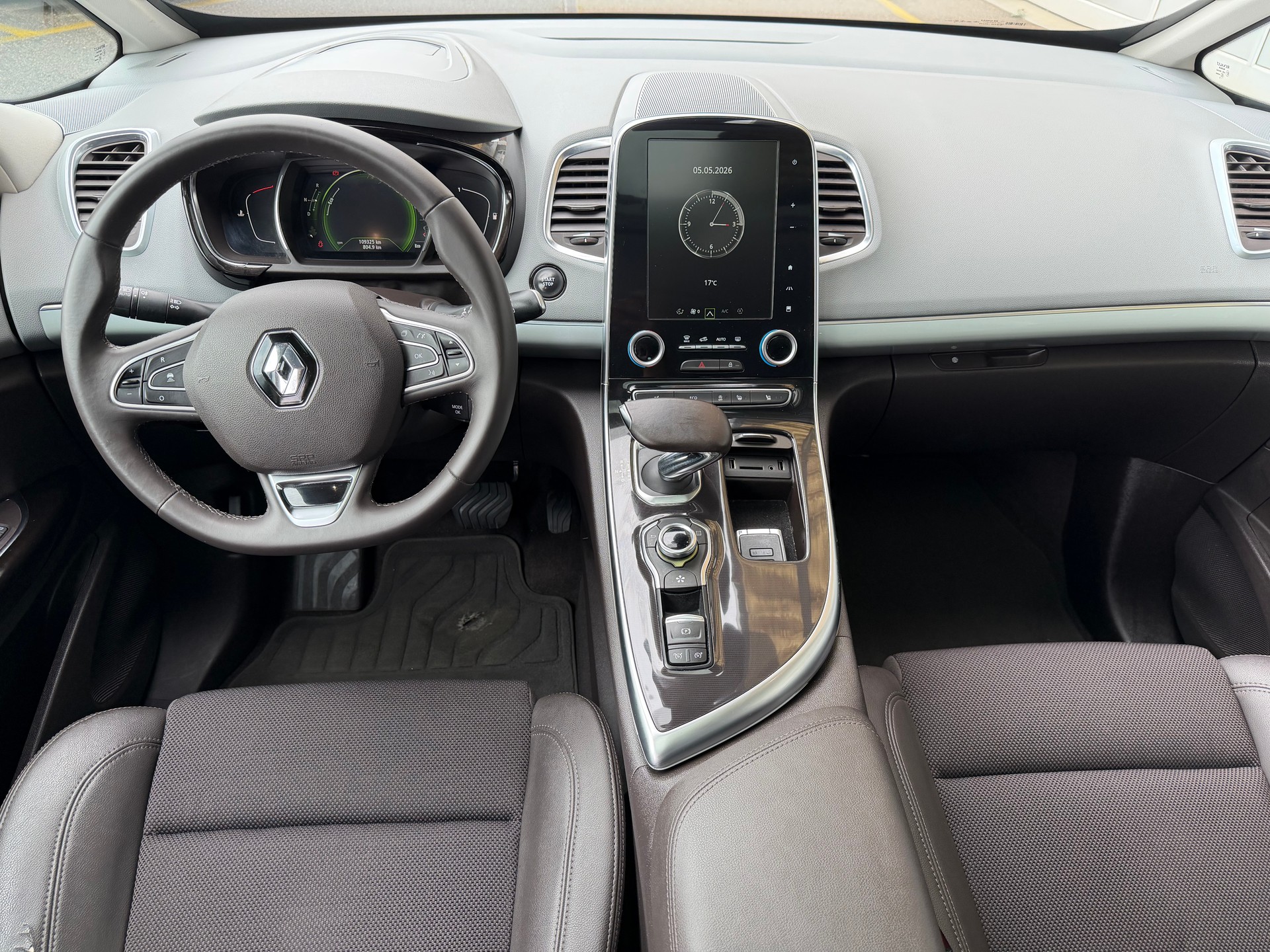 RENAULT Espace 1.6 dCi Intens EDC-image-8
