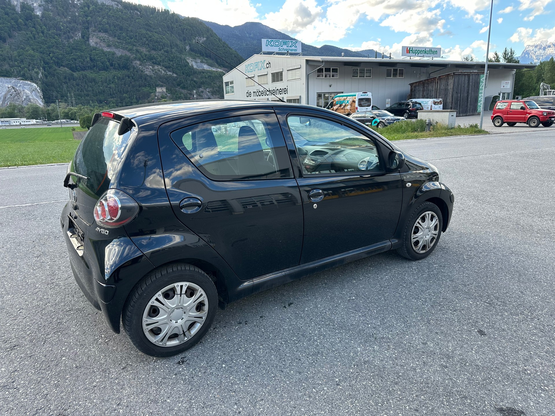 TOYOTA Aygo 1.0 Linea Sol-image-6