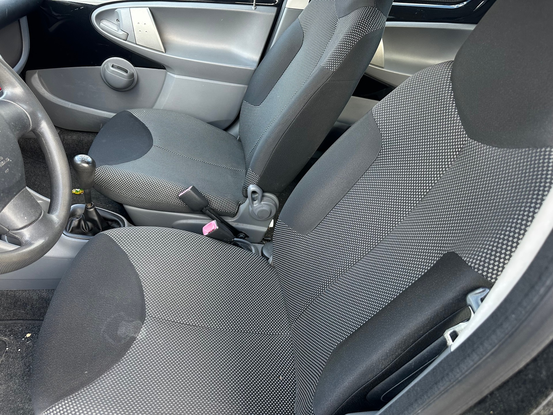 TOYOTA Aygo 1.0 Linea Sol-image-2