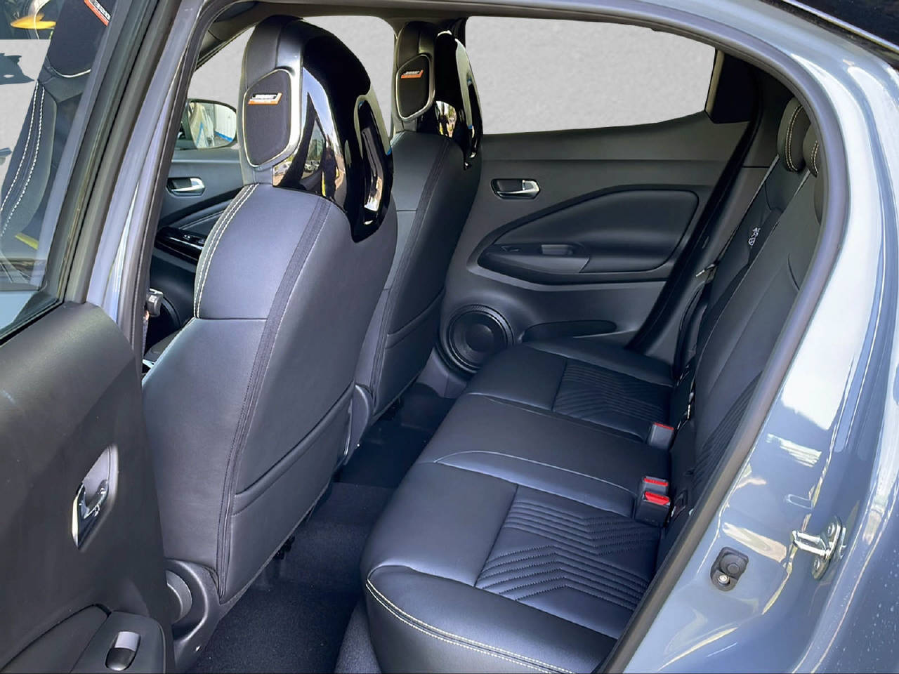 NISSAN Juke 1.6 Hybrid Tekna-image-6