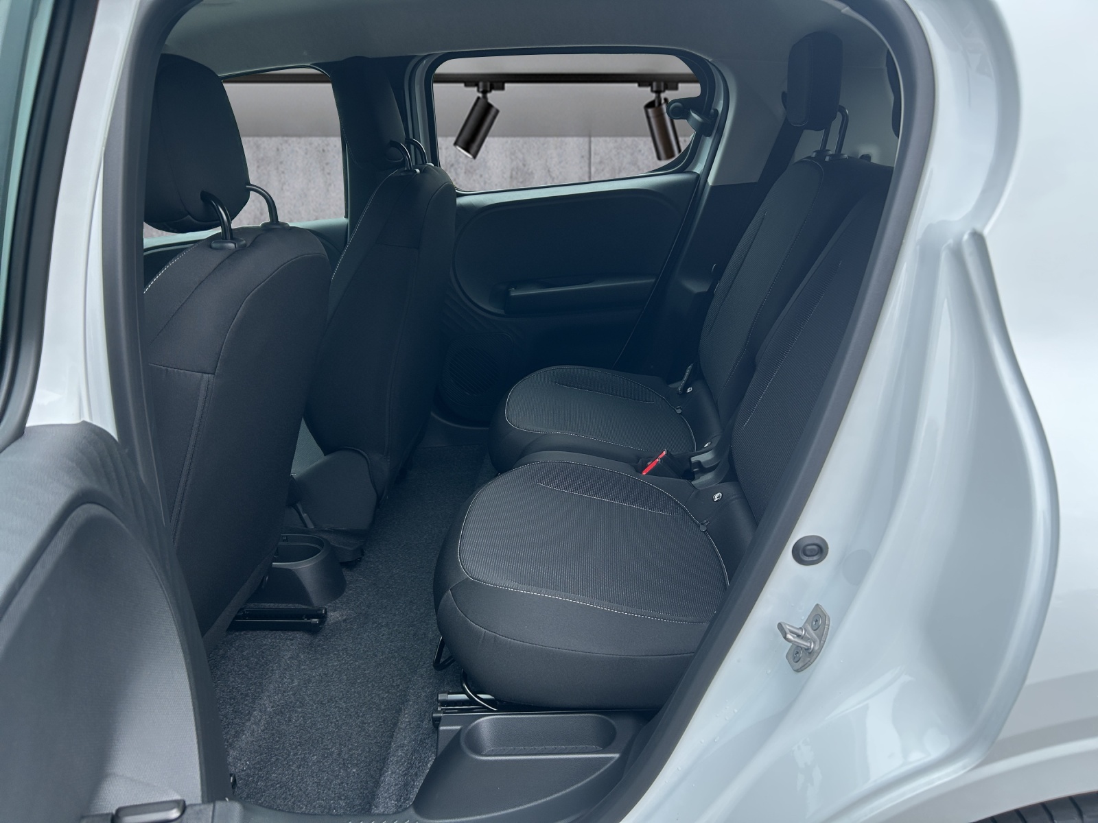RENAULT Twingo E-Tech 27kWh Evolution-image-7