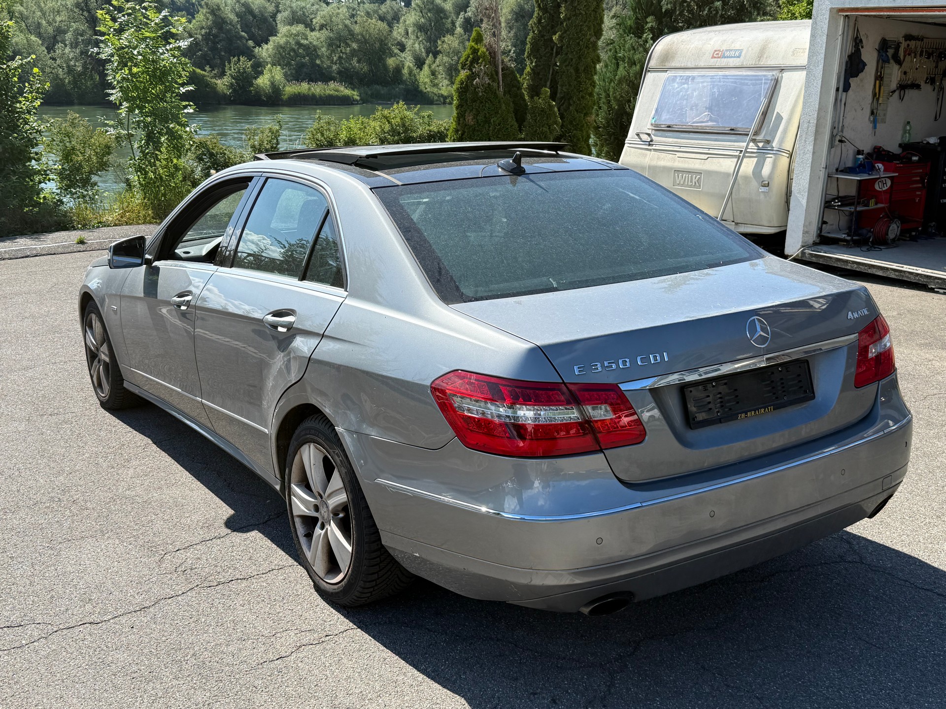 MERCEDES-BENZ E350 CDI 4Matic Limo. Vollaustattung-image-3