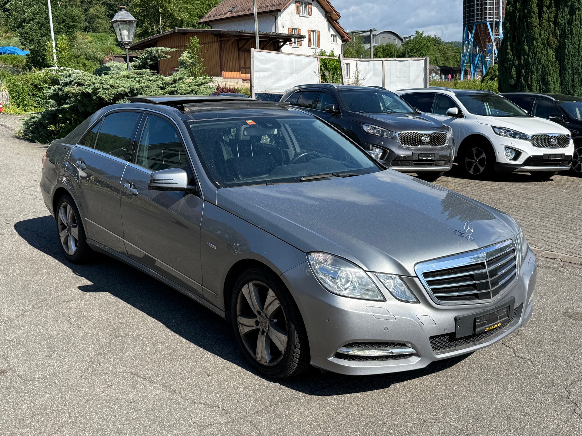 MERCEDES-BENZ E350 CDI 4Matic Limo. Vollaustattung