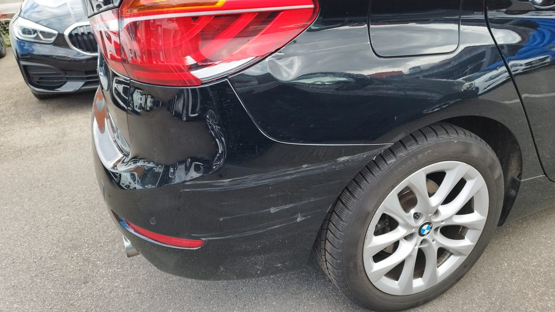 BMW 220d xDrive Gran Tourer Steptronic-image-11