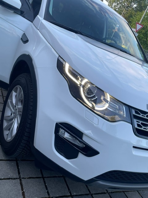LAND ROVER Discovery Sport 2.2TD4 SE AT9-image-4