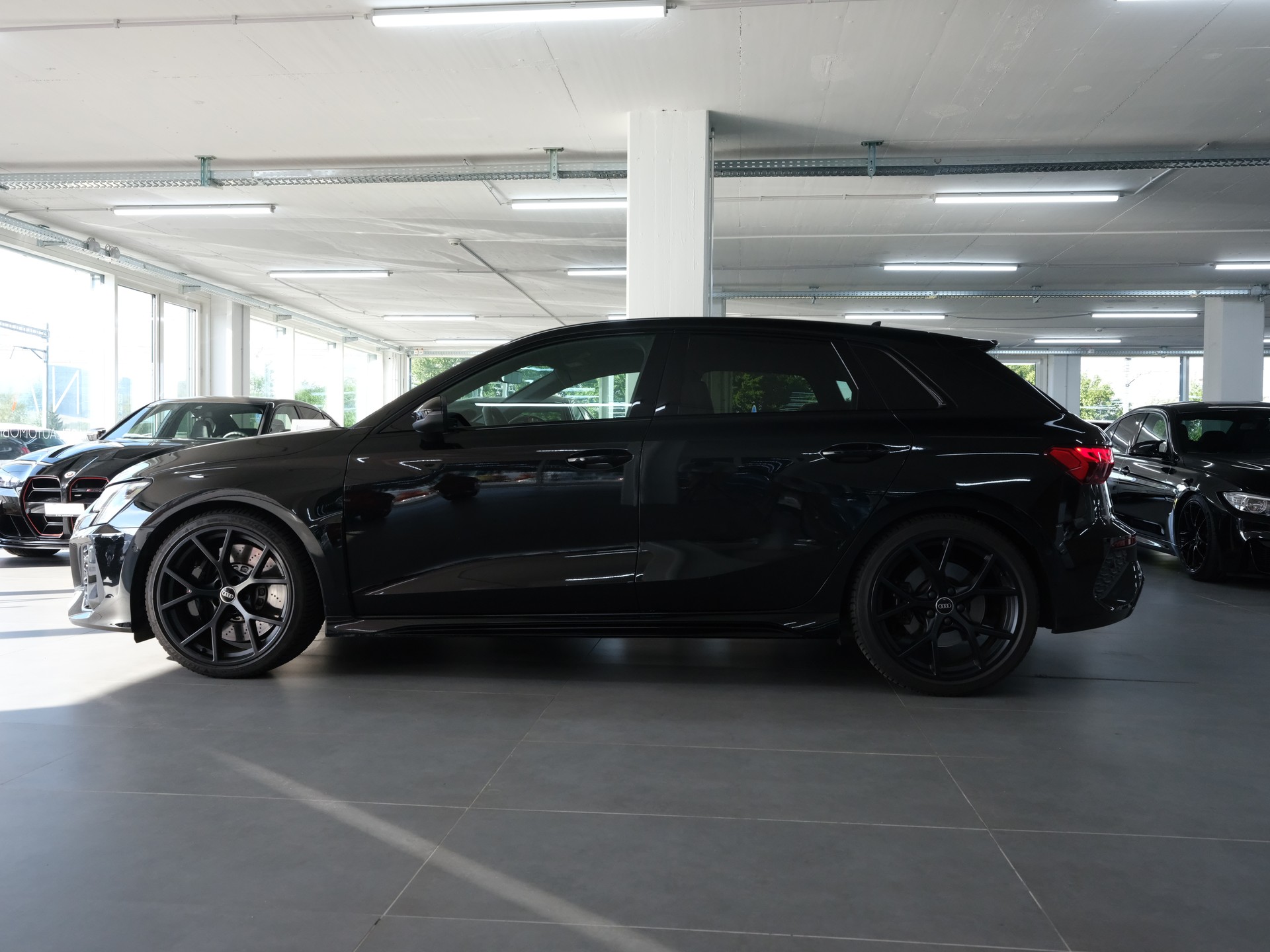 AUDI RS3 Sportback 2.5 TSI quattro S-tronic * RS Abgassanlage* *Carplay* *RS Performance*-image-6