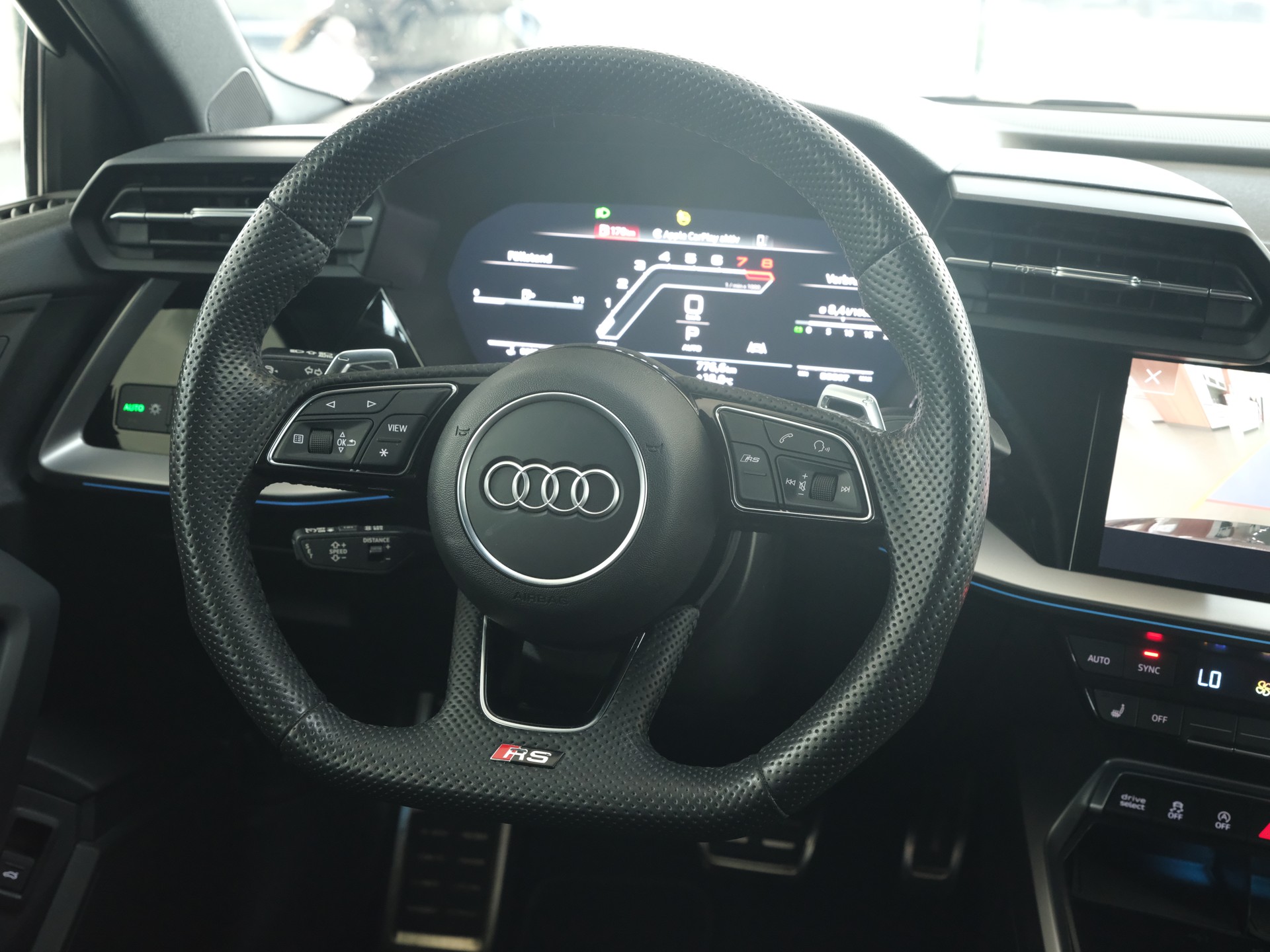 AUDI RS3 Sportback 2.5 TSI quattro S-tronic * RS Abgassanlage* *Carplay* *RS Performance*-image-18